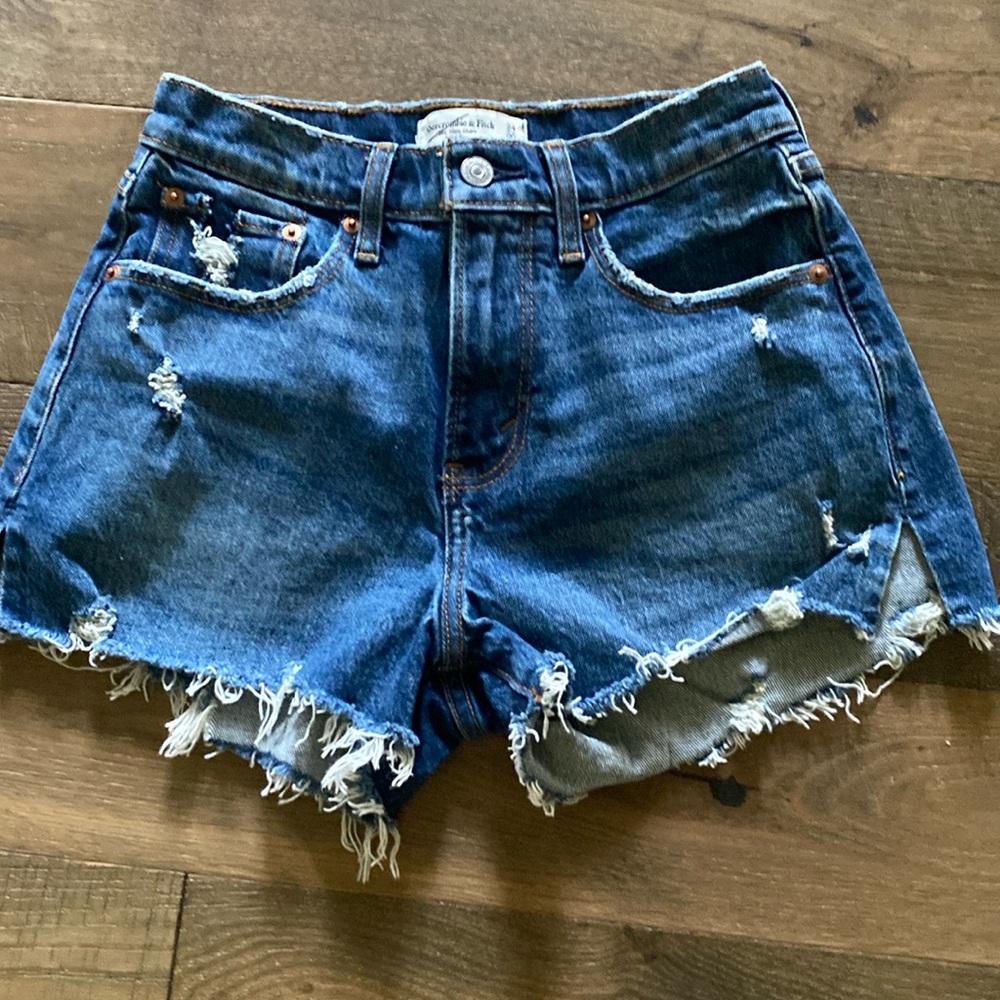 NWOT Abercrombie curvy love nwot jean shorts